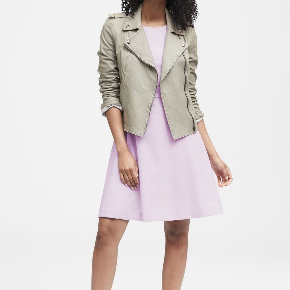 🎉Host Pick🎉 Banana Republic Lilac Sleevless A-line dress Italian Wool